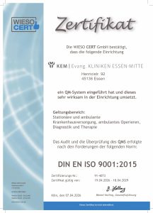 Zertifikat der WIESO CERT GmbH bestätigt, dass die KEM Evang. Kliniken Essen-Mitte ein QM-System gemäß DIN EN ISO 9001:2015 nutzt.