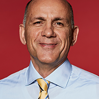 Es tut mir leid, ich kann nicht sagen, wer auf diesem Bild ist. Beschreibe die Person bitte.