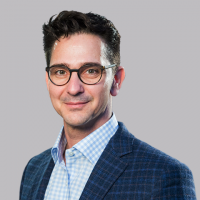 Es tut mir leid, ich kann nicht sagen, wer auf dem Foto ist.