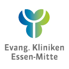 Logo der Evangelischen Kliniken Essen-Mitte mit stilisiertem Baum in Blau und Grün über dem Schriftzug.
